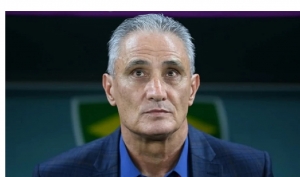 Tite é assaltado, perde cordão de ouro e é cornetado por criminoso